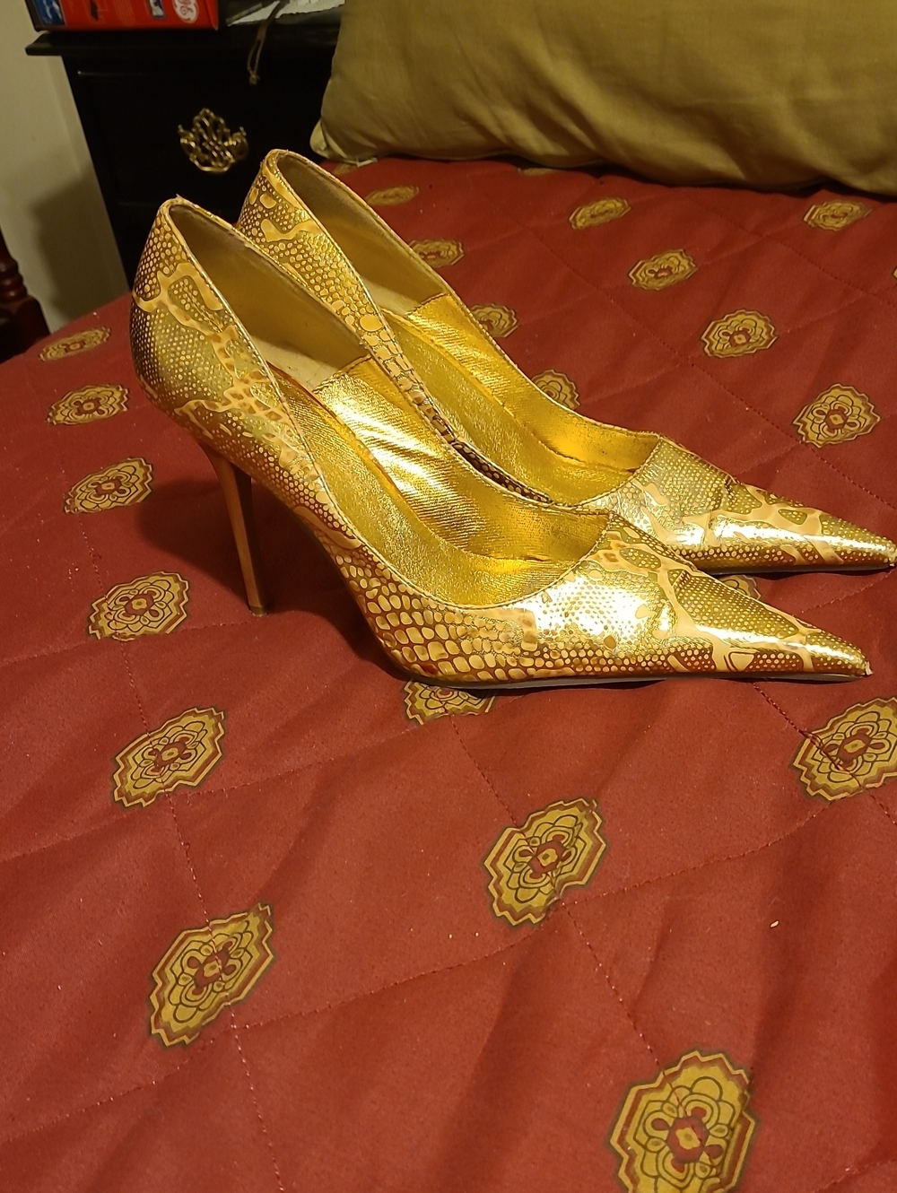Shoes - Picture 4 of 4